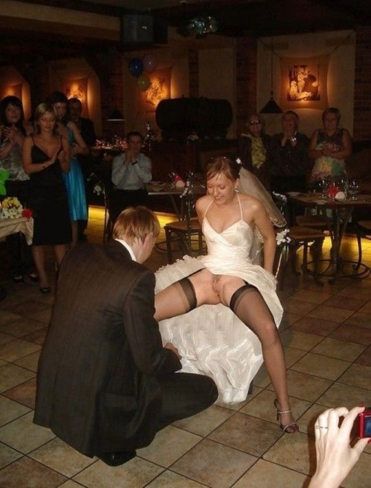 Real Amateur Brides Flashing Real Amateur Brides Flashing